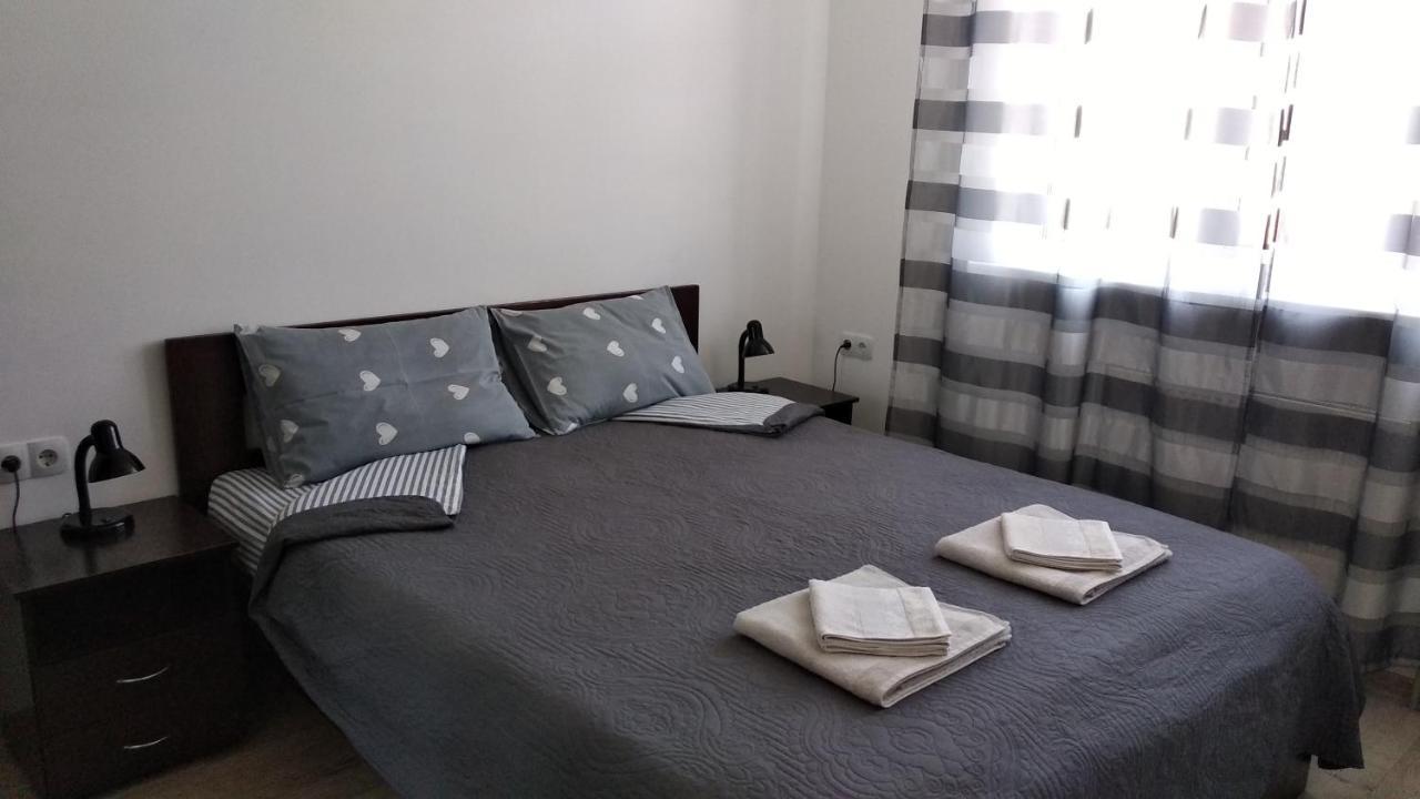 Fly Up Home Apartment Boryspilʼ Buitenkant foto